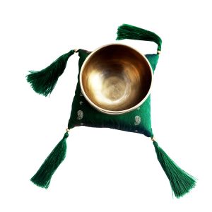 Klangschale 380 - 389 g kaufen München, Klang-Schale kaufen Erding, indian singing bowl, Klangschalentherapie, Klangmassage, Musik-Pädagogik, Musik-Therapie, Klang-Schalen-Therapie, Klang-Massage, Klangschale aus Indien, Klangschale 380 - 389 g