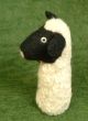 Filz-Fingerpuppe schwarzes Schaf kaufen München, schwarzes Schaf aus Filz, black sheep made of felt, natürliches Kinder-Spielzeug aus Filz, Filz-Finger-Puppe Schaf, Filz-Tier, Filzfingerpuppe schwarzes Schaf