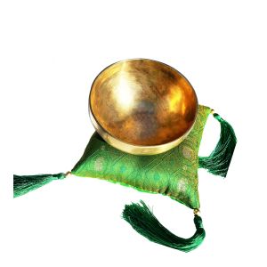 Klangschale 710 - 719 g kaufen München, Klang-Schale kaufen Erding, indian singing bowl, Klangschalentherapie, Klangmassage, Musik-Pädagogik, Musik-Therapie, Klang-Schalen-Therapie, Klang-Massage, Klangschale aus Indien, Klangschale 710 - 719 g